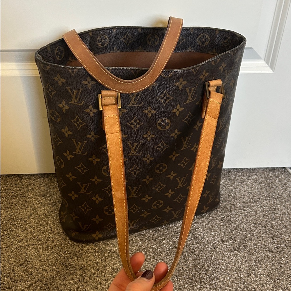 Authentic Louis Vuitton Vavin GM tote Brown Monogram Shoulder Bag - Picture 5 of 16